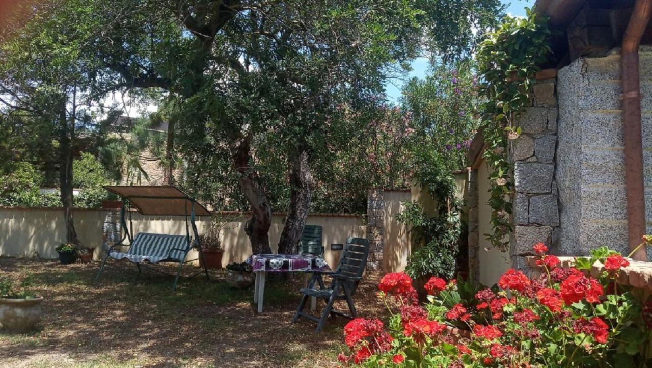 Pedras House Holidays Santa Maria Navarrese Exterior foto