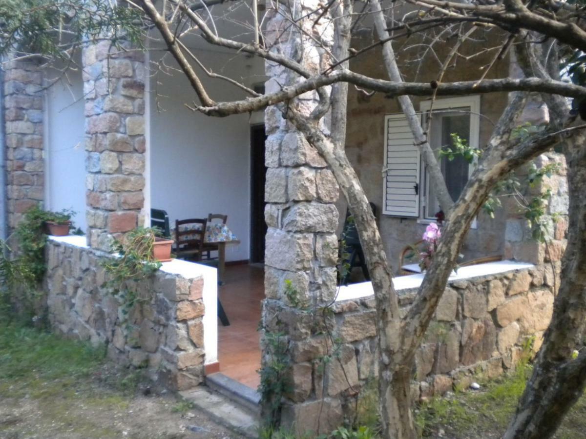 Pedras House Holidays Santa Maria Navarrese Exterior foto